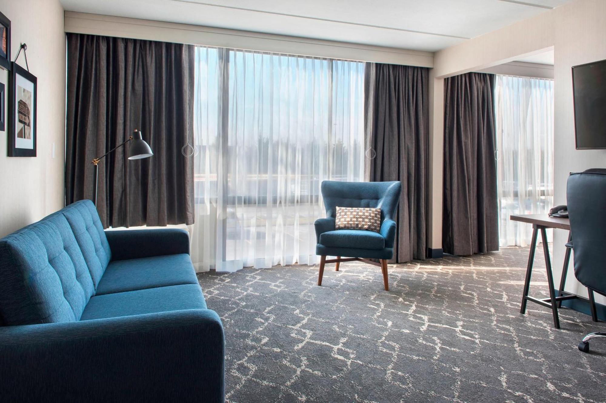 Four Points Philadelphia Northeast Hotel Exterior foto