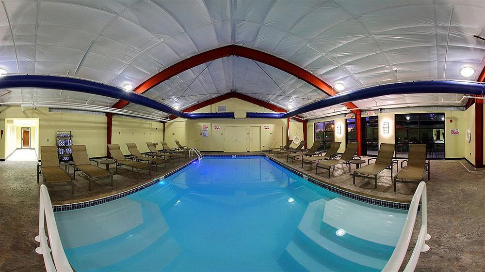 Four Points Philadelphia Northeast Hotel Exterior foto