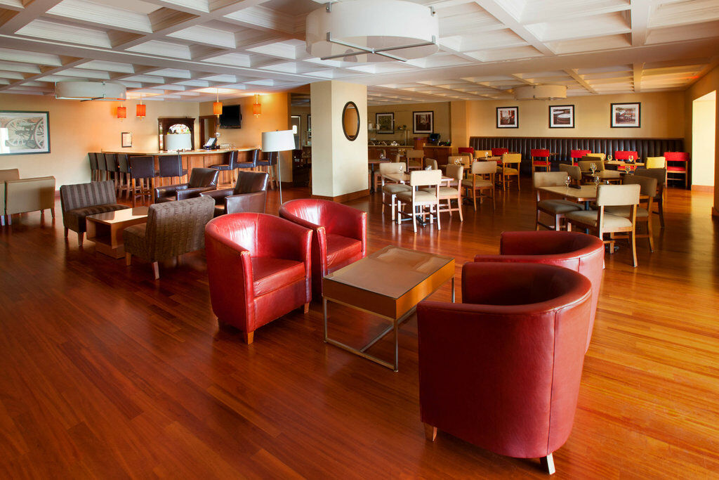 Four Points Philadelphia Northeast Hotel Exterior foto